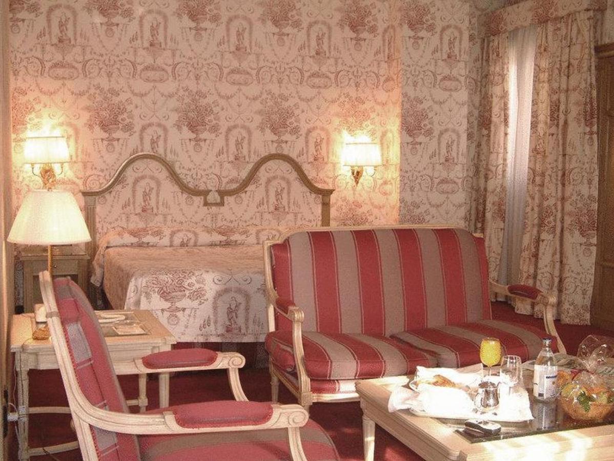 Hotel Ebora By Vivere Stays Talavera de la Reina Eksteriør billede